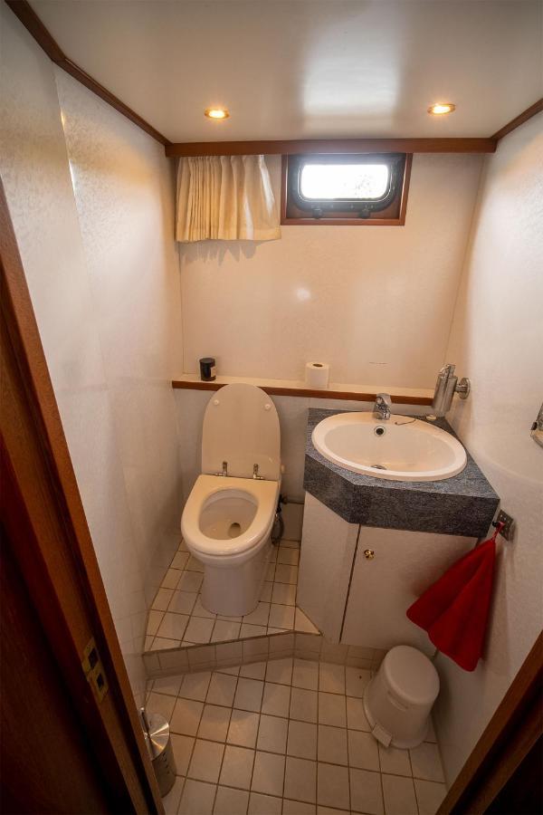 Vedette Hollandaise De 13 M Pour Sejour Insolite Hotell Nivillac Eksteriør bilde